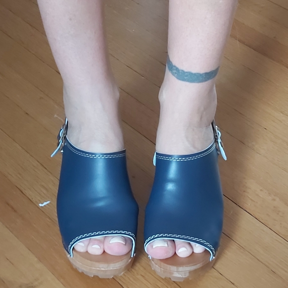 Swedish Clogs - Picture 7 of 7